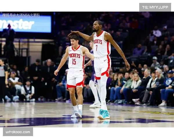 乌度卡-多传一次球-哲学引领火箭战术觉醒，申京转型为组织轴心